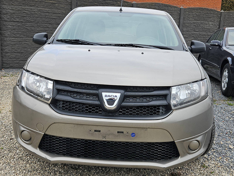 Dacia Sandero (II) 1.2 - Sedan: obrázok 4 Dacia Sandero (II) 1.2 - Sedan: obrázok 4