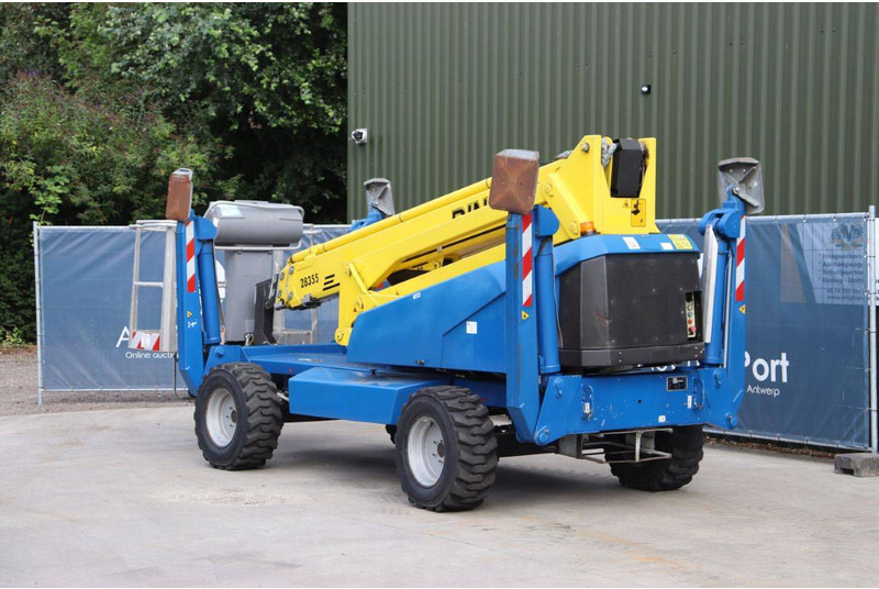 Dino 205RXT - Kĺbová pracovná plošina: obrázok 4 Dino 205RXT - Kĺbová pracovná plošina: obrázok 4