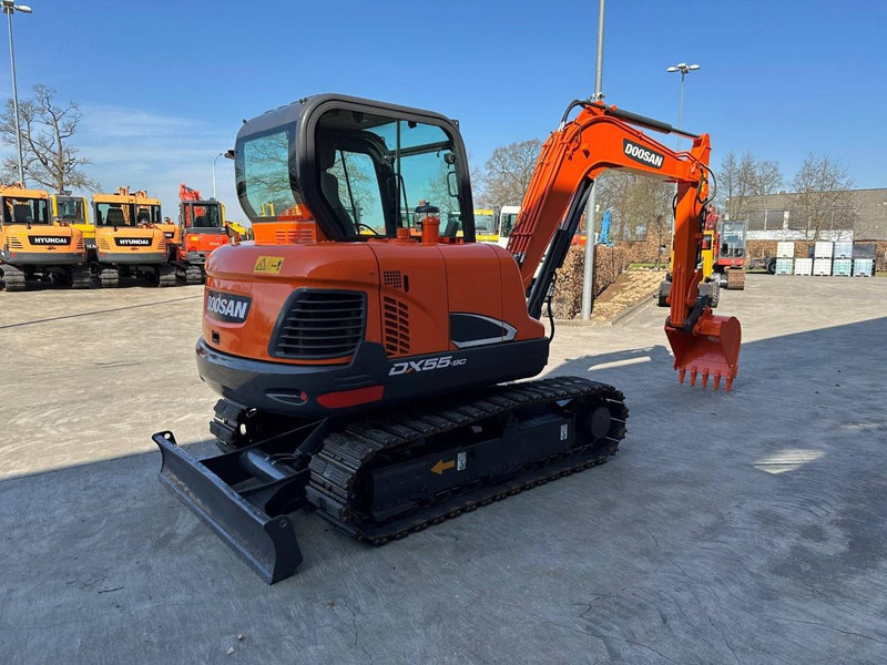 Doosan DX55-9C - Pásové rýpadlo: obrázok 4 Doosan DX55-9C - Pásové rýpadlo: obrázok 4