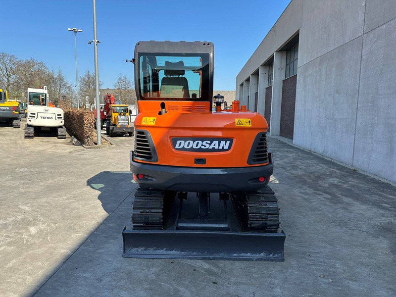 Doosan DX55-9C - Pásové rýpadlo: obrázok 5 Doosan DX55-9C - Pásové rýpadlo: obrázok 5