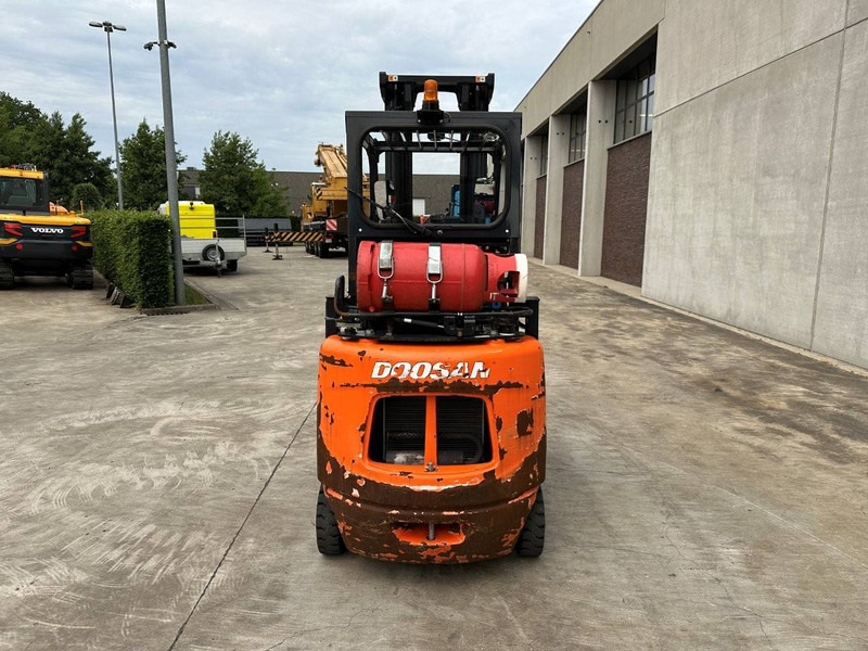Doosan GC20E-5 - Plynový vysokozdvižný vozík: obrázok 5 Doosan GC20E-5 - Plynový vysokozdvižný vozík: obrázok 5