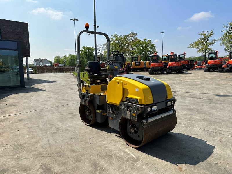 Dynapac CC1200 - Valec: obrázok 3 Dynapac CC1200 - Valec: obrázok 3