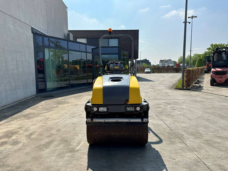 Dynapac CC1200 - Valec: obrázok 2 Dynapac CC1200 - Valec: obrázok 2