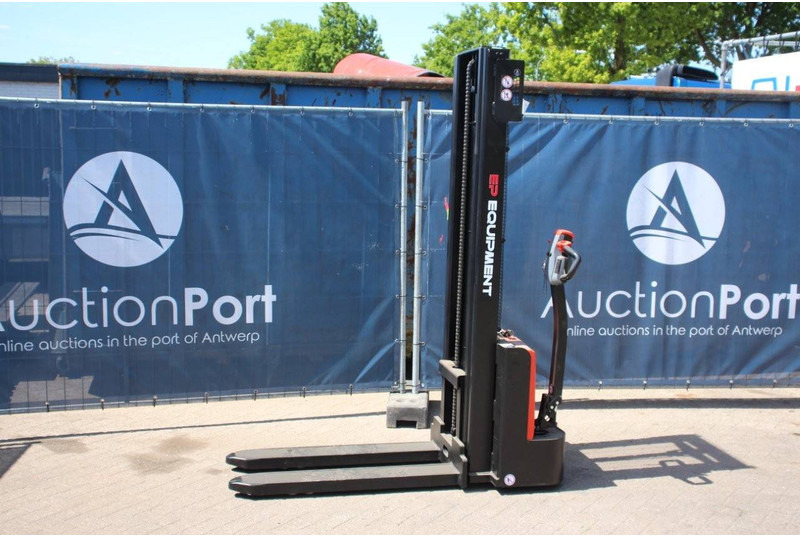 EP Equipment EST122 - Stohovač: obrázok 1 EP Equipment EST122 - Stohovač: obrázok 1