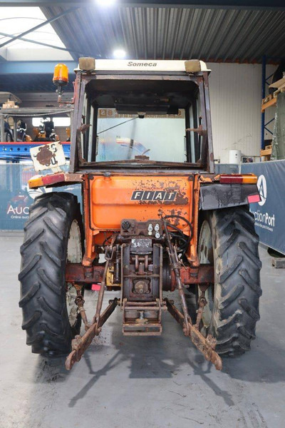 Fiat 780 - Traktor: obrázok 4 Fiat 780 - Traktor: obrázok 4