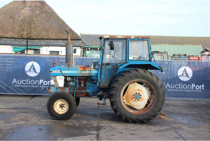 Ford 5610 - Traktor: obrázok 2 Ford 5610 - Traktor: obrázok 2