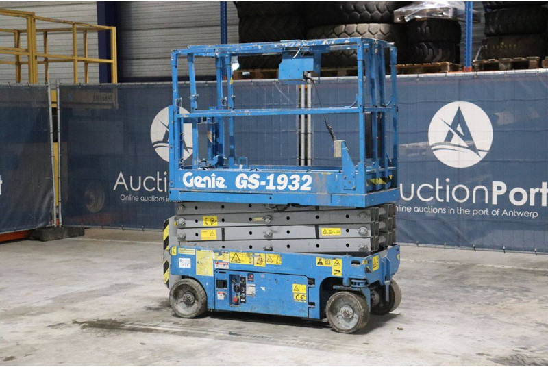 Genie GS-1932 - Samohybná plošiny: obrázok 3 Genie GS-1932 - Samohybná plošiny: obrázok 3