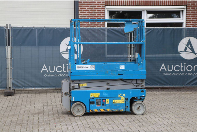 Genie GS1532 - Samohybná plošiny: obrázok 1 Genie GS1532 - Samohybná plošiny: obrázok 1