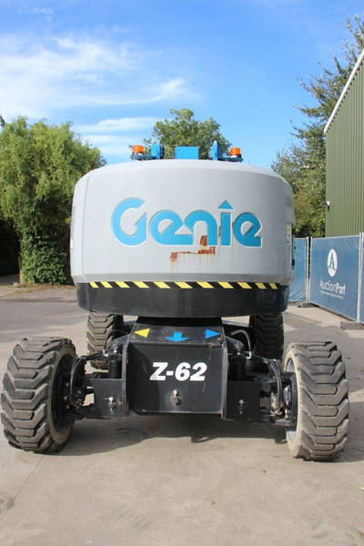 Genie Z-62/40 - Kĺbová pracovná plošina: obrázok 4 Genie Z-62/40 - Kĺbová pracovná plošina: obrázok 4