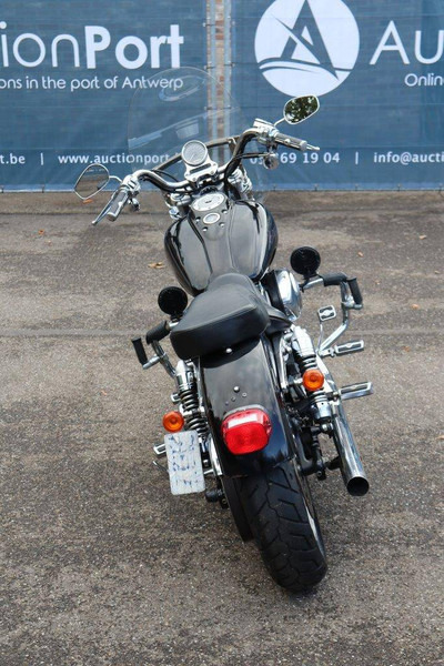 Harley-Davidson Dyna Super Glide - Motocykel: obrázok 5 Harley-Davidson Dyna Super Glide - Motocykel: obrázok 5
