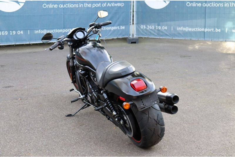 Harley-Davidson Night Rod Special - Motocykel: obrázok 4 Harley-Davidson Night Rod Special - Motocykel: obrázok 4