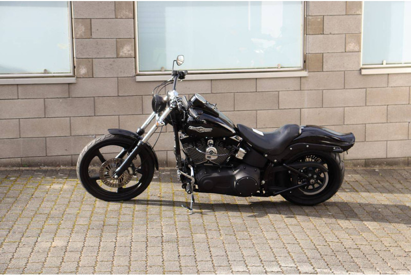 Harley-Davidson Night Train FXSTB - Motocykel: obrázok 1 Harley-Davidson Night Train FXSTB - Motocykel: obrázok 1