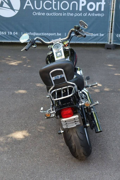 Harley-Davidson Softail Custom - Motocykel: obrázok 5 Harley-Davidson Softail Custom - Motocykel: obrázok 5