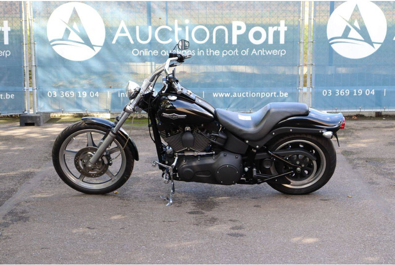 Harley-Davidson Softail Night Train - Motocykel: obrázok 2 Harley-Davidson Softail Night Train - Motocykel: obrázok 2