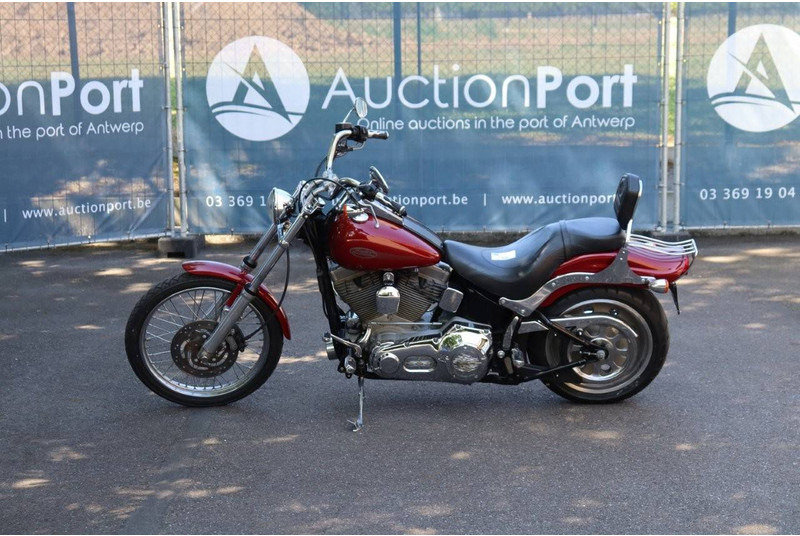 Harley-Davidson Softail Standard - Motocykel: obrázok 2 Harley-Davidson Softail Standard - Motocykel: obrázok 2