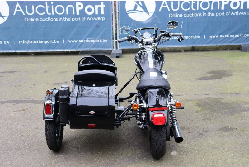 Harley-Davidson Sporster XL883 - Motocykel: obrázok 5 Harley-Davidson Sporster XL883 - Motocykel: obrázok 5