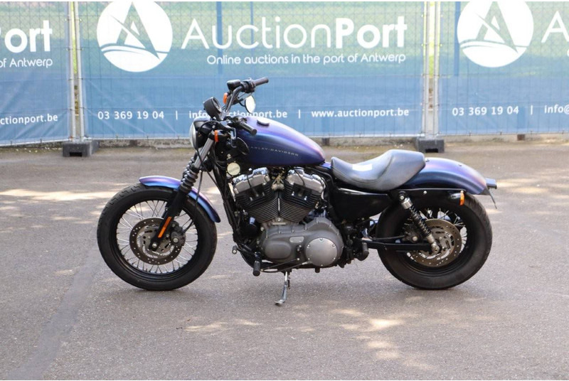 Harley-Davidson Sportster XL1200 Nightster - Motocykel: obrázok 2 Harley-Davidson Sportster XL1200 Nightster - Motocykel: obrázok 2