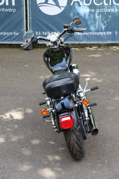 Harley-Davidson Sportster XL883 - Motocykel: obrázok 5 Harley-Davidson Sportster XL883 - Motocykel: obrázok 5