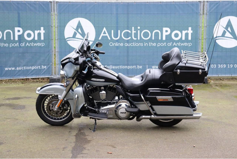 Harley-Davidson Ultra Classic - Motocykel: obrázok 2 Harley-Davidson Ultra Classic - Motocykel: obrázok 2