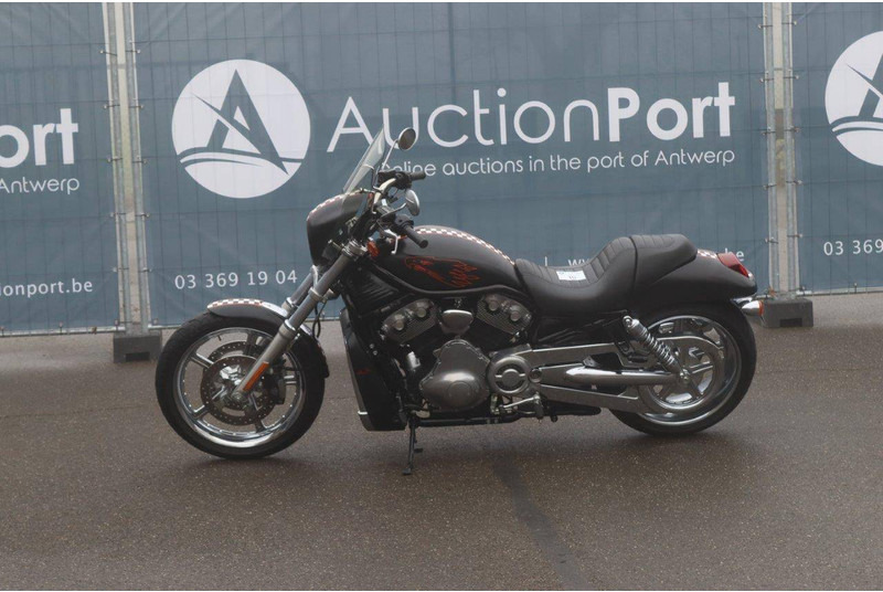 Harley-Davidson V-Rod - Motocykel: obrázok 1 Harley-Davidson V-Rod - Motocykel: obrázok 1
