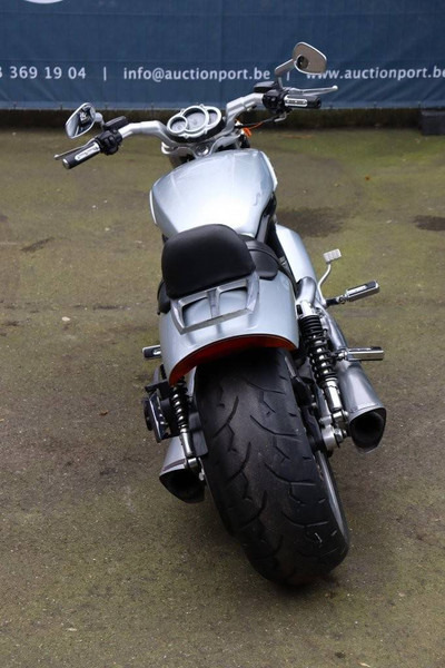Harley-Davidson V-Rod Muscle - Motocykel: obrázok 5 Harley-Davidson V-Rod Muscle - Motocykel: obrázok 5
