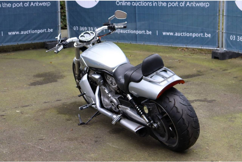 Harley-Davidson V-Rod Muscle - Motocykel: obrázok 4 Harley-Davidson V-Rod Muscle - Motocykel: obrázok 4