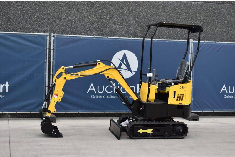 Hightop HT10 - Mini rýpadlo: obrázok 1 Hightop HT10 - Mini rýpadlo: obrázok 1