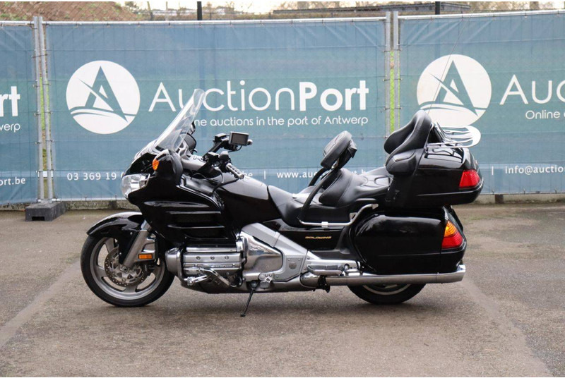 Honda GL1800 - Motocykel: obrázok 2 Honda GL1800 - Motocykel: obrázok 2