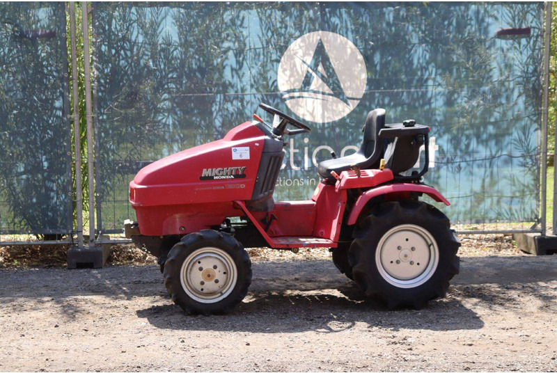 Honda RT130D - Traktor: obrázok 1 Honda RT130D - Traktor: obrázok 1