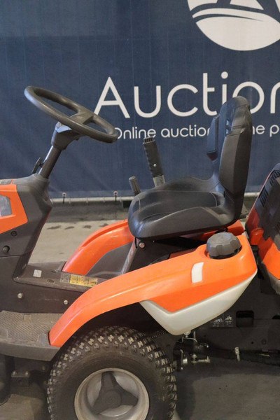 Záhradná kosačka Husqvarna R216TAWD: obrázok 20