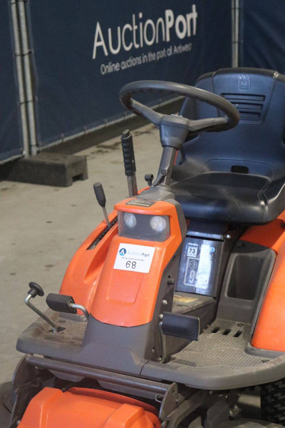 Záhradná kosačka Husqvarna R216TAWD: obrázok 11