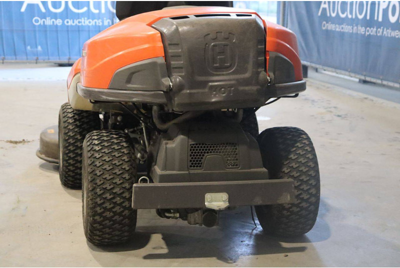 Záhradná kosačka Husqvarna R216TAWD: obrázok 15