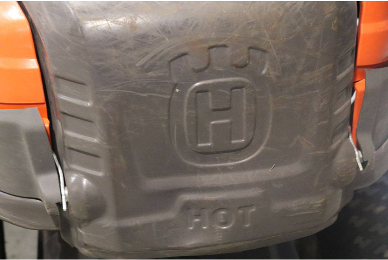 Záhradná kosačka Husqvarna R216TAWD: obrázok 17