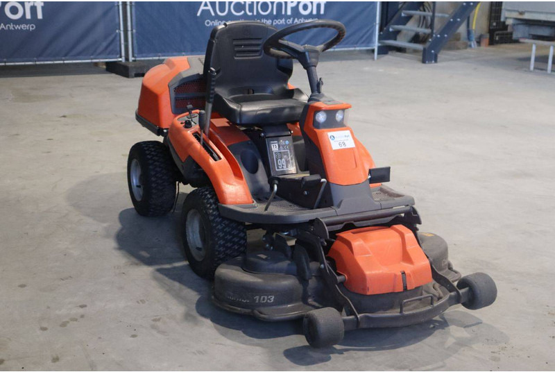 Záhradná kosačka Husqvarna R216TAWD: obrázok 7