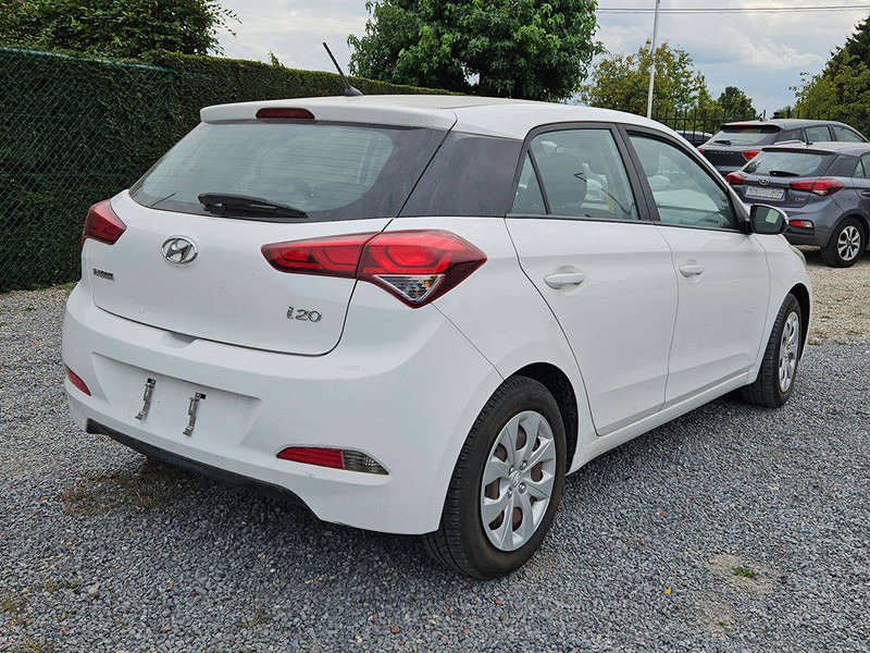 Hyundai i20 1.2 - Sedan: obrázok 3 Hyundai i20 1.2 - Sedan: obrázok 3