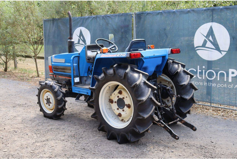 Iseki TA270F - Traktor: obrázok 4 Iseki TA270F - Traktor: obrázok 4