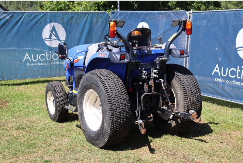 Iseki TG6370 - Traktor: obrázok 4 Iseki TG6370 - Traktor: obrázok 4