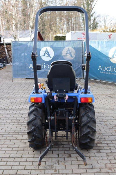 Iseki TM 3265 - Traktor: obrázok 5 Iseki TM 3265 - Traktor: obrázok 5
