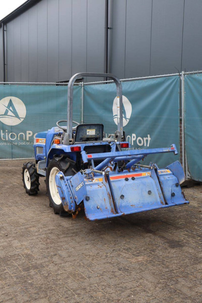 Iseki TM170 - Traktor: obrázok 4 Iseki TM170 - Traktor: obrázok 4