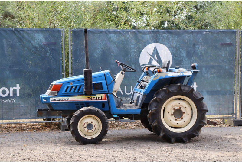 Iseki TU180F - Traktor: obrázok 1 Iseki TU180F - Traktor: obrázok 1