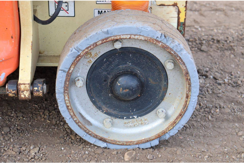 Samohybná plošiny JLG 1930ES: obrázok 11 Samohybná plošiny JLG 1930ES: obrázok 11