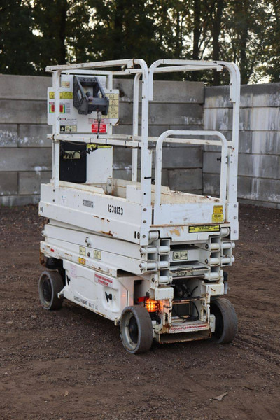 JLG 1930ES - Samohybná plošiny: obrázok 4 JLG 1930ES - Samohybná plošiny: obrázok 4