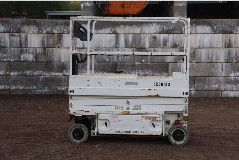 JLG 1930ES - Samohybná plošiny: obrázok 2 JLG 1930ES - Samohybná plošiny: obrázok 2