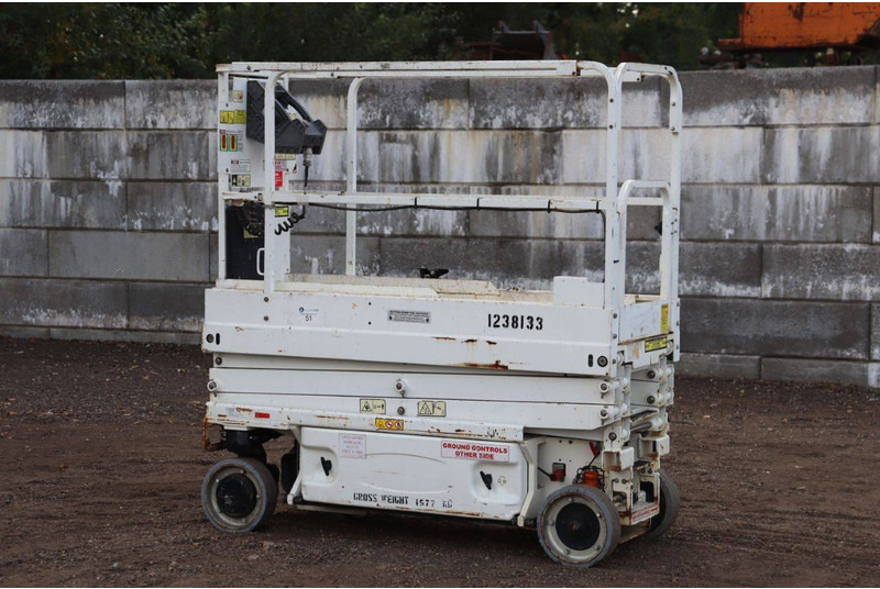 JLG 1930ES - Samohybná plošiny: obrázok 3 JLG 1930ES - Samohybná plošiny: obrázok 3