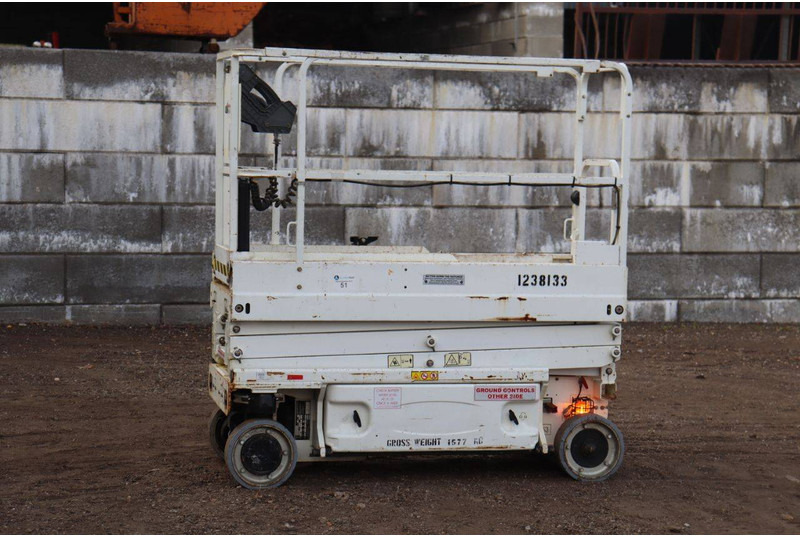 JLG 1930ES - Samohybná plošiny: obrázok 1 JLG 1930ES - Samohybná plošiny: obrázok 1