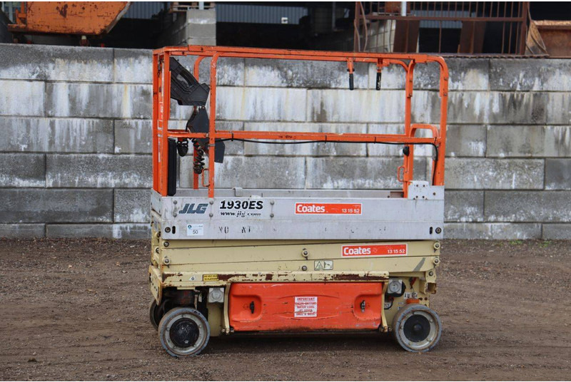 JLG 1930ES - Samohybná plošiny: obrázok 1 JLG 1930ES - Samohybná plošiny: obrázok 1