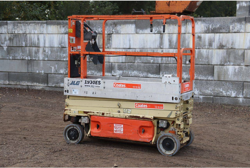 JLG 1930ES - Samohybná plošiny: obrázok 3 JLG 1930ES - Samohybná plošiny: obrázok 3