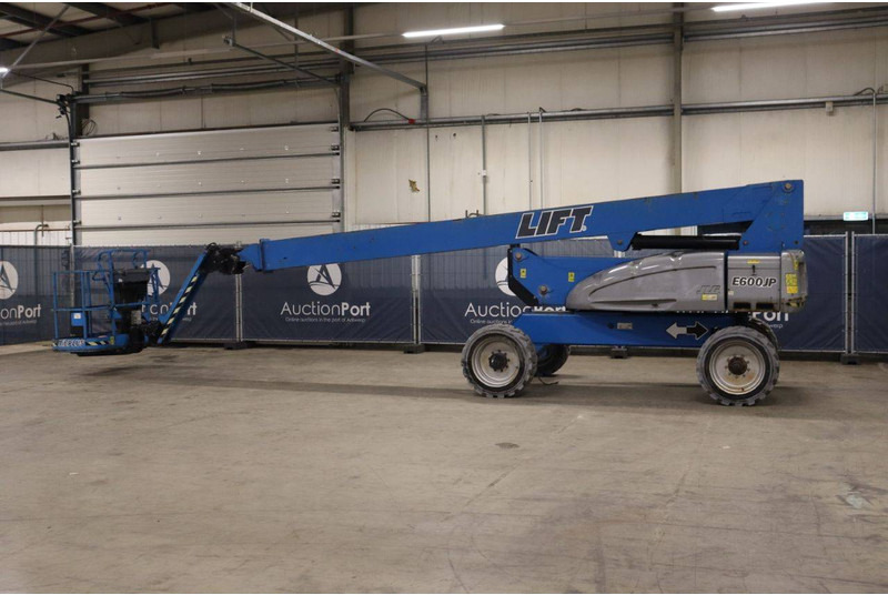 JLG E600JP - Teleskopická plošina: obrázok 3 JLG E600JP - Teleskopická plošina: obrázok 3