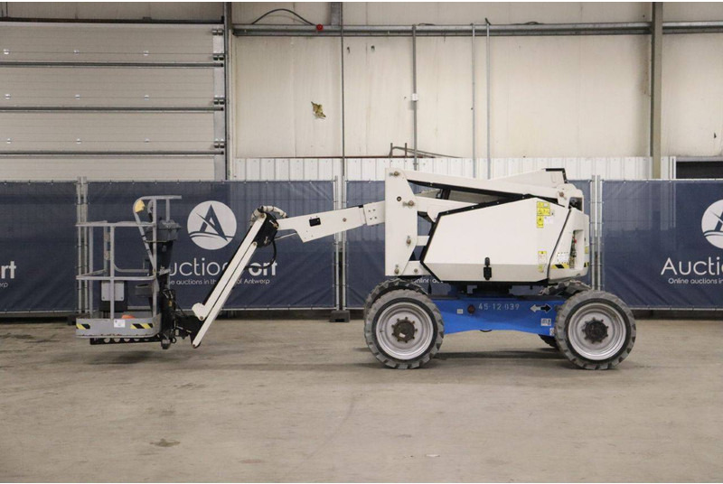 JLG H340AJ 4 WD - Kĺbová pracovná plošina: obrázok 2 JLG H340AJ 4 WD - Kĺbová pracovná plošina: obrázok 2