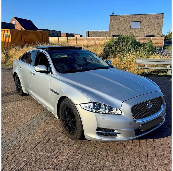 Jaguar XJ (X351) 3.0 V6 Diesel 'Supersport' - Sedan: obrázok 4 Jaguar XJ (X351) 3.0 V6 Diesel 'Supersport' - Sedan: obrázok 4